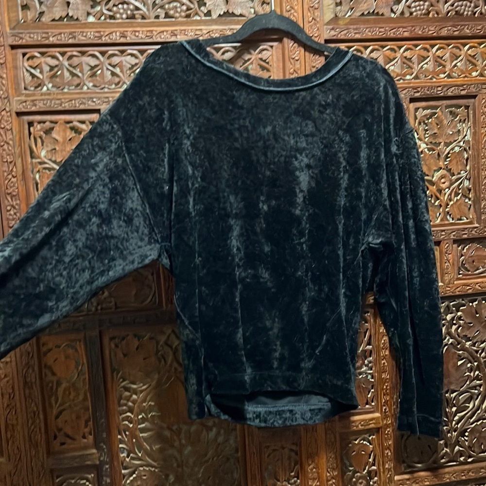 We The Free black velvet balloon sleeve sweater
